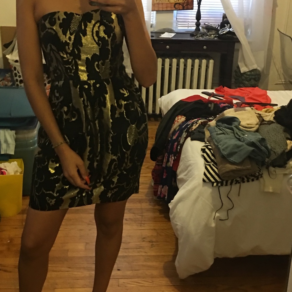 Dress - Picture 2 of 4
